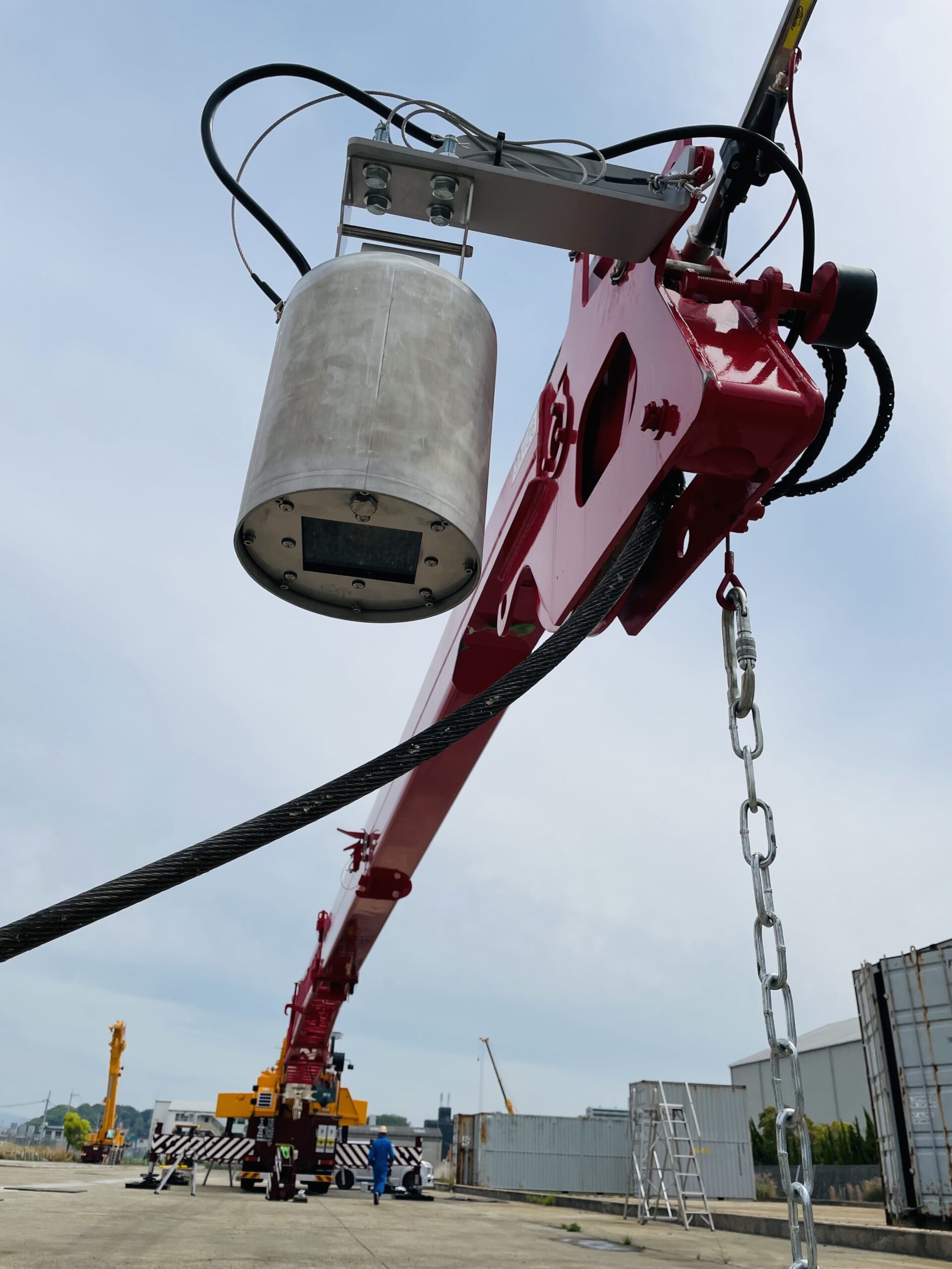 C7CA0548-1C46-4697-9995-CE800A9ADEBB